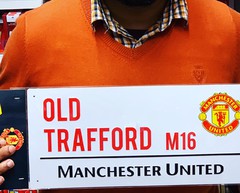 manchester united street sign